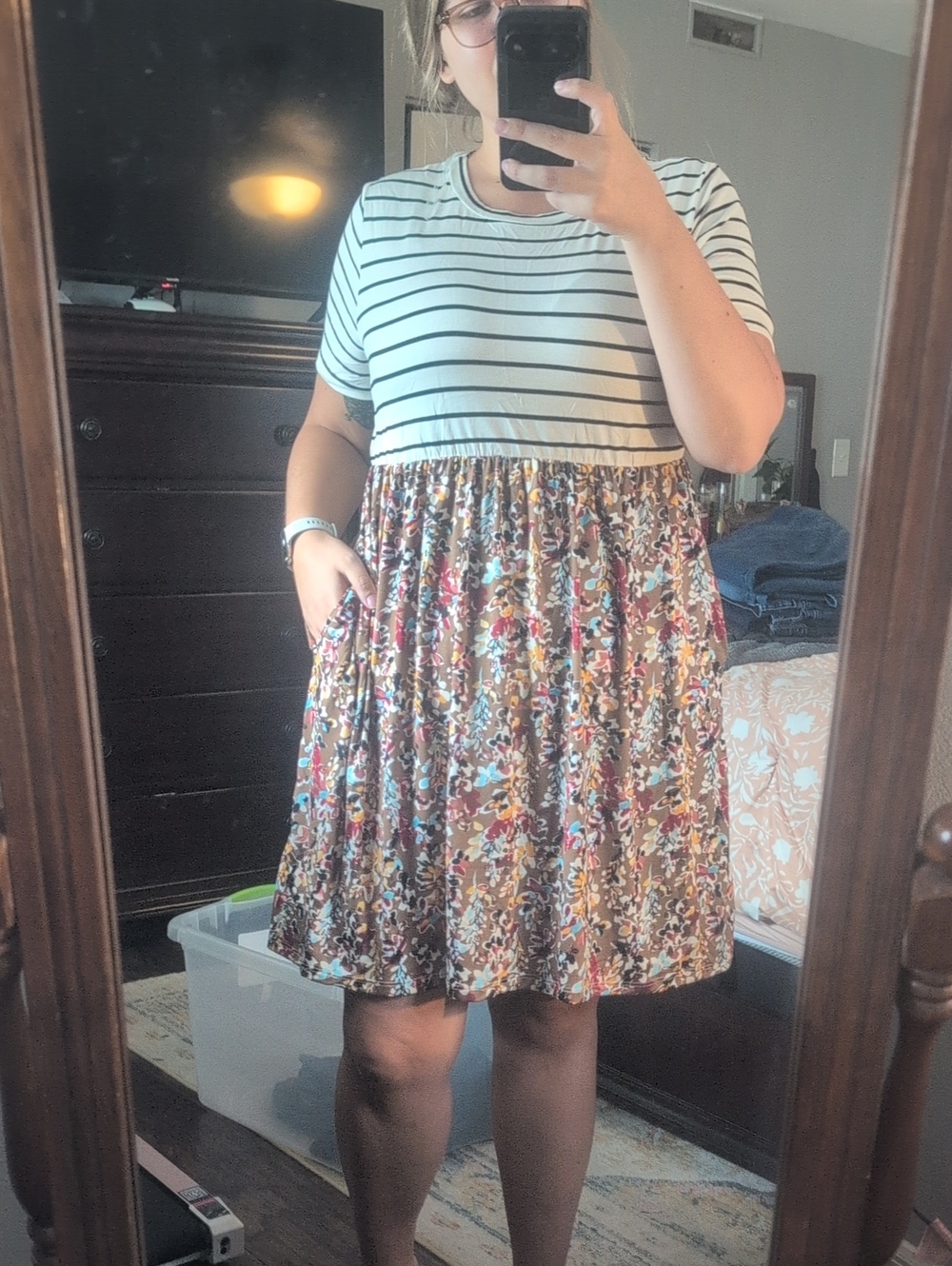 Striped Top Mixed-Print Short Dress in White and Brown